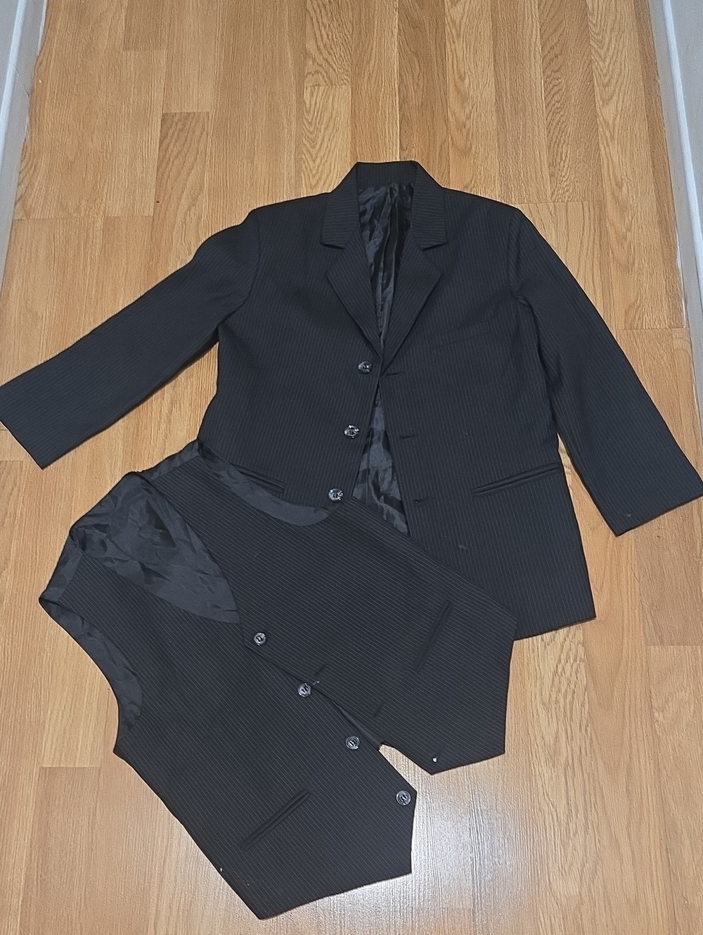 Elegant Charcoal Pinstripe Men's Blazer